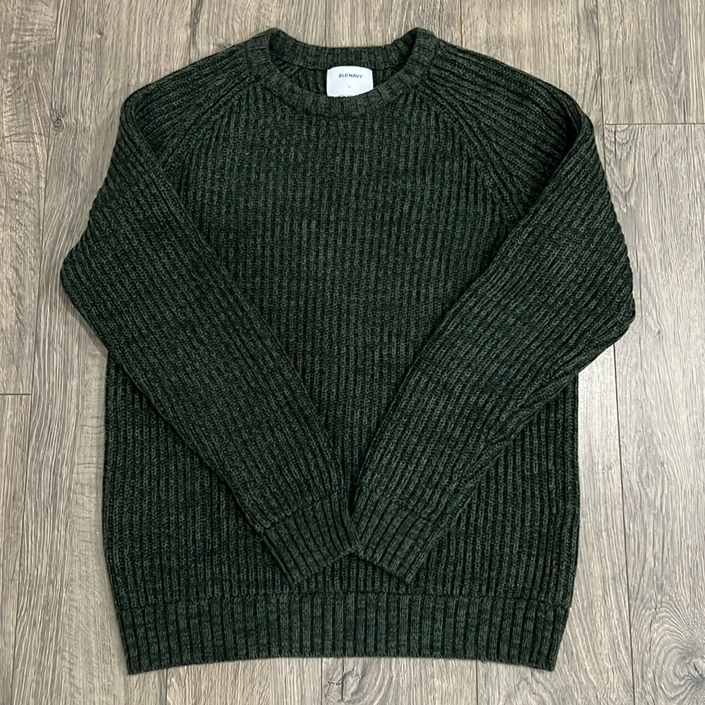 Old Navy Men’s Large. Dark green knit sweater